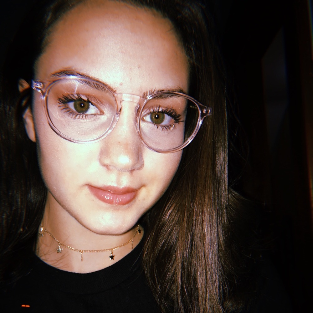 Meet your Posher, Ari